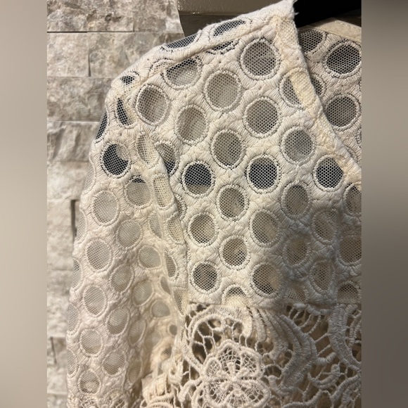 Anthropologie Sunday in Brooklyn Lace off white top size Medium - Picture 3 of 11